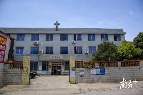 山塘醫(yī)院屬連州市醫(yī)療集團總院大路邊鎮(zhèn)分院。