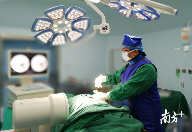 建立起了縣鎮(zhèn)村“一網化”區(qū)域分級診療平臺，切實解決群眾“看病難”。