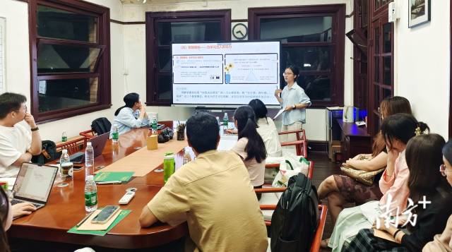 中山大學(xué)等高校心理團(tuán)隊(duì)為連州培育本土“種子教師”。資料圖