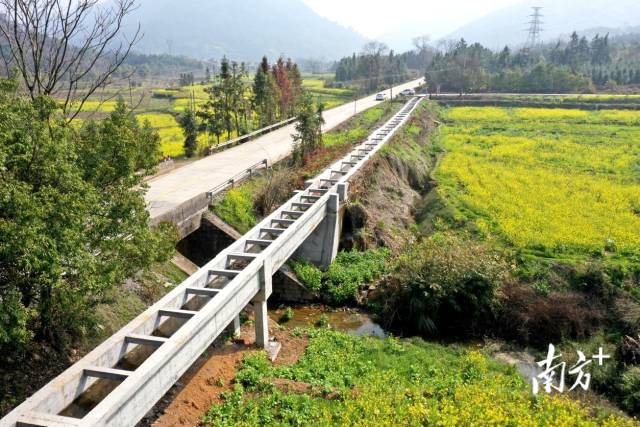 連州市西岸鎮(zhèn)蘭管水庫灌區(qū)石馬渡槽重建后。連州水利局 供圖